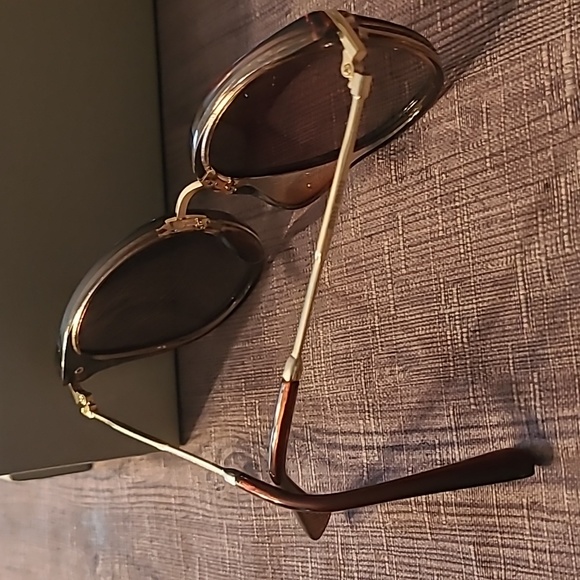 - Miu Miu Sunglasses - Picture 8 of 10